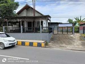 Rumah strategis Jln. Rb.Siagian, pasir putih, Jambi lokasi di Jambi Kota, tersedia melalui melalui situs Olx