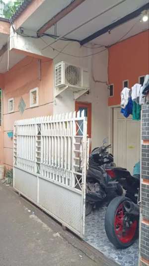 Rumah strategis, kayuringin jaya, Bekasi Selatan.Dekat RS,stasiun,tol lokasi di Bekasi Kab., tersedia melalui melalui situs Olx