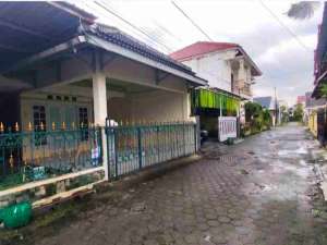 Rumah Sumber 139Mt, 3Kt, 1Km, dekat KPU jalan Kahuripan, Banjarsari, Solo lokasi di Surakarta Kota, tersedia melalui melalui situs Olx