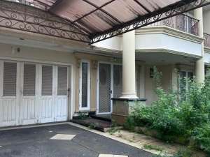 Rumah Sunter Agung Tengah Danau Agung Indah Cluster lokasi di Jakarta Utara, tersedia melalui melalui situs Olx