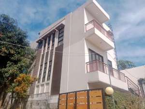 Rumah Taktis Dijual di Bojong Koneng dkt WIDYATAMA Cikutra Suci Itenas lokasi di Bandung Kota, tersedia melalui melalui situs Olx