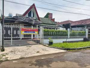 Rumah Tanah LUAS 378m Cinere. Halaman Lega, Kompleks Elit. lokasi di Depok Kota, tersedia melalui melalui situs Olx