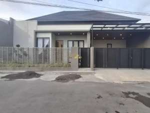 RUMAH TANAH LUAS, DEKAT JALAN RAYA DI PURWOMARTANI, KALASAN lokasi di Sleman Kab., tersedia melalui melalui situs Olx