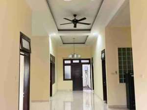 RUMAH TENGAH KOTA DI JL ABIMANYU PENDRIKAN LOR SEMARANG TENGAH lokasi di Semarang Kota, tersedia melalui melalui situs Olx