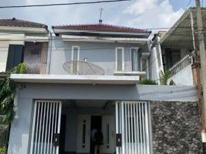 RUMAH TERAWAT ROYAL PAKA GUNUNG ANYAR RUNGKUT. DEKAT MERR, UPN, BANDARA JUANDA, TOL, Dsb lokasi di Surabaya Kota, tersedia melalui melalui situs Olx