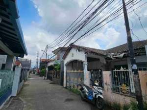 Rumah tua condet lokasi di Jakarta Timur, tersedia melalui melalui situs Olx