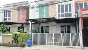 Rumah View Gunung Di Boulevard VBI 6 Villa Bogor Indah 6 Hadap Timur lokasi di Bogor Kota, tersedia melalui melalui situs Olx