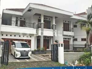 Rumah Villa Gading Indah Kelapa Gading, Jakarta Utara lokasi di Jakarta Utara, tersedia melalui melalui situs Olx