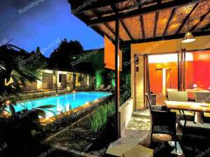 rumah villa istimewa pusat kota Prawirotaman lokasi di Yogyakarta Kota, tersedia melalui melalui situs Olx