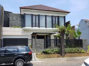 Rumah Villa Royal Pakuwon City lokasi di Surabaya Kota, tersedia melalui melalui situs Olx