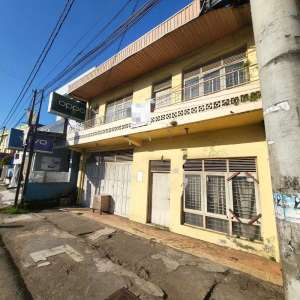 RUMAH VINTAGE DI POROS SUNGGUMINASA lokasi di Gowa Kab., tersedia melalui melalui situs Olx