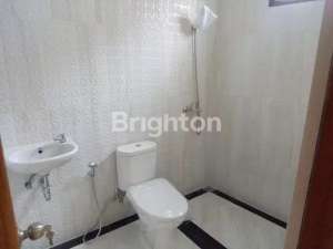 RumahFurnish minimalis modern area bunga-bunga malang lokasi di Malang Kota, tersedia melalui melalui situs Olx