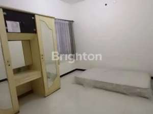 rungkut 2 lantai, luas 180m, cuma 1,5M lokasi di Surabaya Kota, tersedia melalui melalui situs Olx