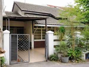 Rungkut Menanggal Harapan Disewakan Murah Besar Strategis lokasi di Sidoarjo  Kab., tersedia melalui melalui situs Olx