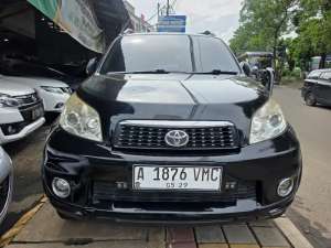 Jual bekas RUSH S TRD MANUAL 2011,lokasi di Tangerang Kota