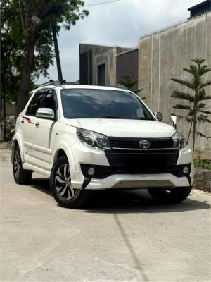 Jual bekas Rush TRD AT Matic 2016 Putih 2017,lokasi di Medan Kota