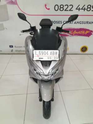 Jual bekas SANGAT OKE HONDA PCX 150 2019,lokasi di Surabaya Kota