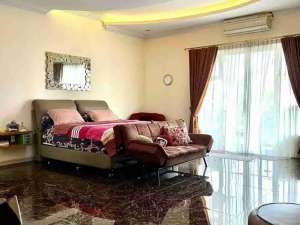 SANGAT TERAWAT RUMAH NGINDEN SIAP HUNI SEMI FURNISH lokasi di Surabaya Kota, tersedia melalui melalui situs Olx