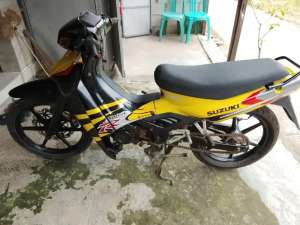 Jual bekas SATRIA SUZUKI LUMBA KUNING HITAM,lokasi di Cirebon Kab.