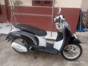 Jual bekas Scoopy 2012 pajak Bogor hidup,lokasi di Depok Kota