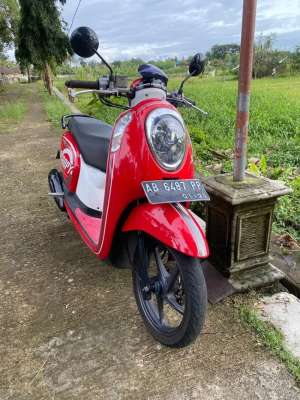 Jual bekas Scoopy 2015 Merah,lokasi di Bantul Kab.