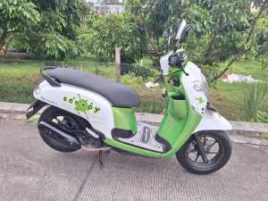 Jual bekas Scoopy 2017 habis servis bisa cashkredit syariah angsuran TERMURAH,lokasi di Sleman Kab.