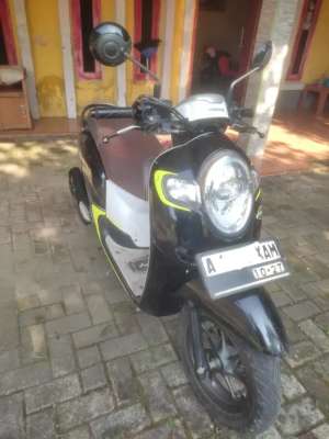 Jual bekas Scoopy 2017 Surat lengkap,lokasi di  