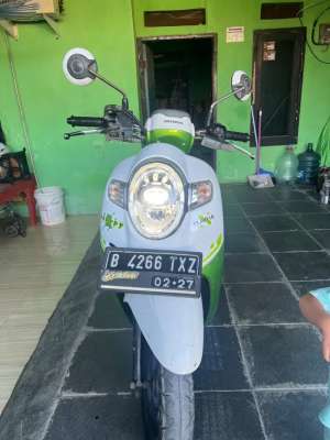 Jual bekas Scoopy 2018 Butuh uang,lokasi di Jakarta Timur