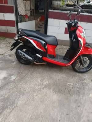 Jual bekas Scoopy 2020 hitam merah,lokasi di Bandung Kab.