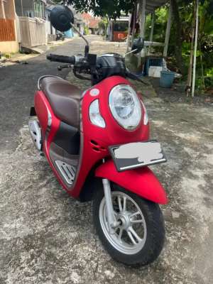 Jual bekas Scoopy 2021 stylish keyles,lokasi di Jakarta Selatan