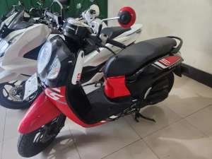 Jual bekas Scoopy 2023 hitam merah gbm dp500rb,lokasi di Sleman Kab.