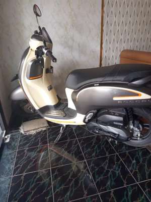 Jual bekas Scoopy 2023 kilometer masih 11 ribu,lokasi di Malang Kota