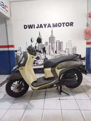 Jual bekas SCOOPY FASHION 2023 FULL ORISINIL BERGARANSI DP HANYA 1.499,lokasi di  ,Tangerang Kab.