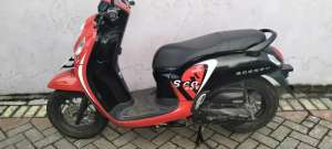 Jual bekas Scoopy Fhasion th 2023 mewah pjk baru,lokasi di Surabaya Kota
