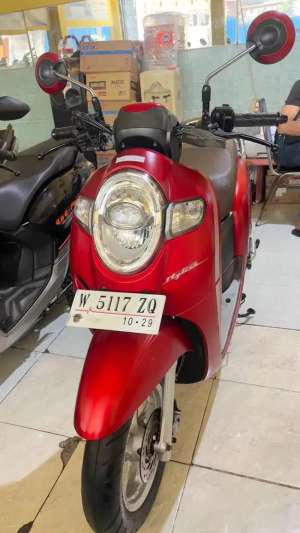 Jual bekas SCOOPY INDLING STOP TH 2019,lokasi di Surabaya Kota