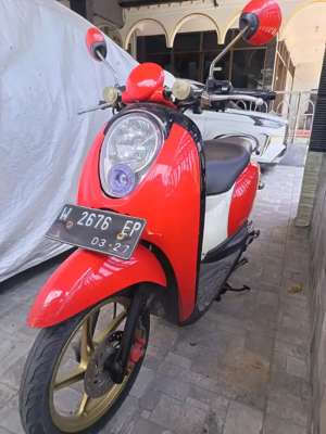 Jual bekas Scoopy Karbu 2011 Pajak Panjang 2027 Mesin Sehat Siap Pakai,lokasi di Gresik Kab.