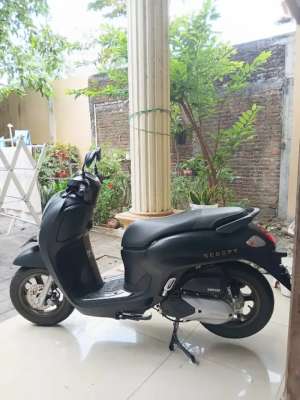 Jual bekas Scoopy model baru 2025 keyless remote 2 wajib pajak baru gbm,lokasi di Sleman Kab.