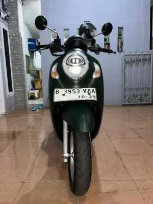 Jual bekas scoopy prestige 2024,lokasi di Tangerang Kota
