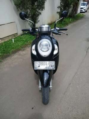 Jual bekas Scoopy Prestige keyless 2022 lengkap hidup,lokasi di Tangerang Selatan Kota
