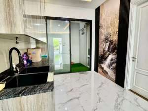 Semi Furnish Rumah Taman Puspa Raya Citraland lokasi di Surabaya Kota, tersedia melalui melalui situs Olx