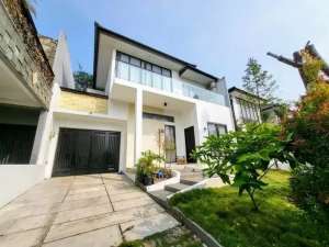 Sentul Nirwana Lt 200m2 Mewah Fully furnished lokasi di Bogor Kab., tersedia melalui melalui situs Olx