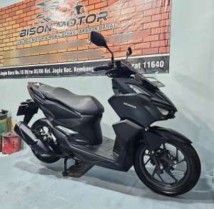 Jual bekas Seperti baru HONDA NEW VARIO 160 CBS ISS ALARM 2023 pajak ON,lokasi di Tangerang Kota