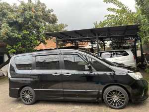 Jual bekas Serena 2013 matic,lokasi di Jakarta Timur