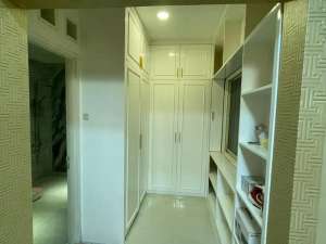 Sewa jarang ada rumah furnish PIK 8x14 3lantai ada 6kamar bagus rapi lokasi di Jakarta Utara, tersedia melalui melalui situs Olx