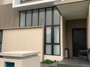 Sewa Rumah 2 Lantai High Ceiling yang Memukau - Cluster Asya Dekat Akses Tol, Jakarta Garden City, Cakung 029 lokasi di Jakarta Timur, tersedia melalui melalui situs Olx