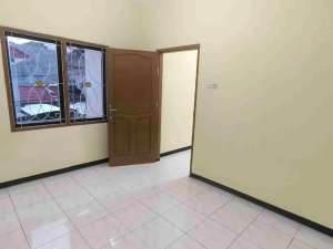 Sewa Rumah Baru Renov Perumahan Lebak Indah Kenjeran lokasi di Surabaya Kota, tersedia melalui melalui situs Olx