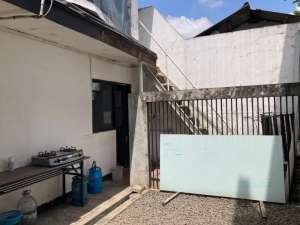 Sewa Rumah Belanda Cocok untuk segala usaha Sayap Riau Bandung lokasi di Bandung Kota, tersedia melalui melalui situs Olx