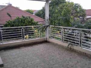 Sewa rumah Cipete jakarta selatan lokasi di Jakarta Selatan, tersedia melalui melalui situs Olx