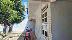 Sewa Rumah cocok unt kantor,cafe Bintaro Jakarta Selatan lokasi di Jakarta Selatan, tersedia melalui melalui situs Olx