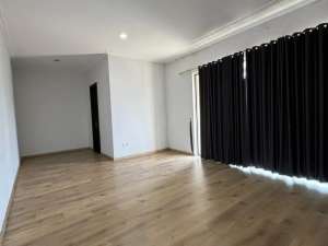 Sewa Rumah Golf Island PIK Luas 10x15 furnish interior BAGUS lokasi di Jakarta Utara, tersedia melalui melalui situs Olx